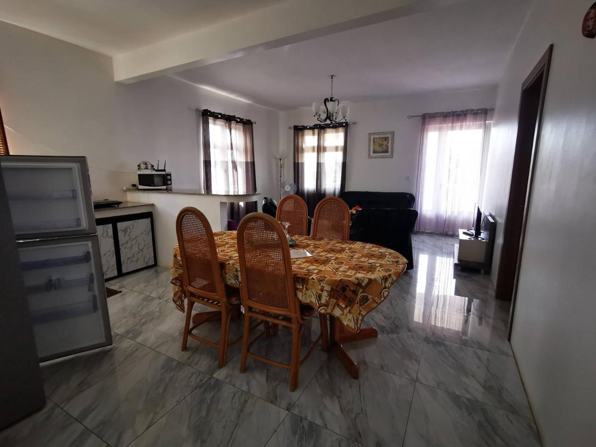 Residence Oak Petite Riviere Luaran gambar